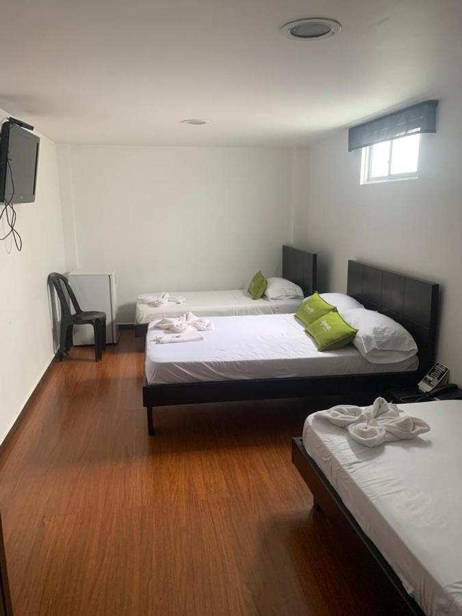 Hotel Castellon Plaza เปเรย์รา ภายนอก รูปภาพ